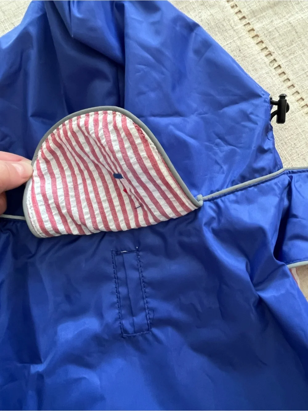 NWT THE WORTHY DOG Blue/Sailboat Seattle Slicker Dog Pet Raincoat, Medium